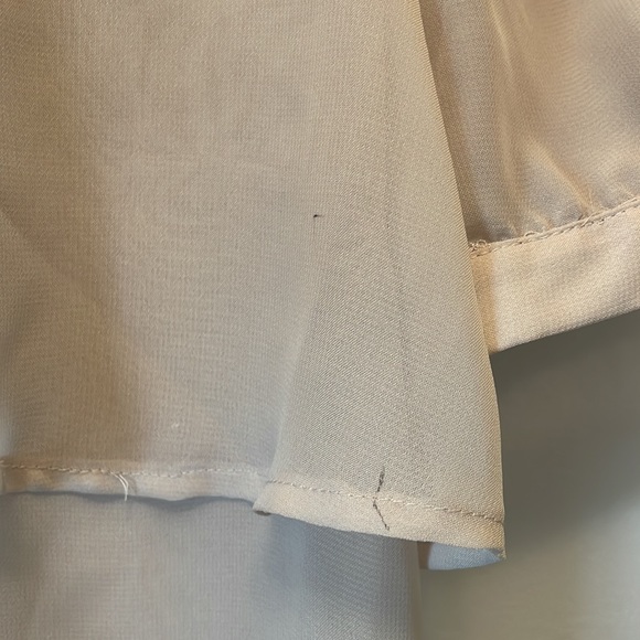 Kardashian Top XS GUC - Picture 3 of 4